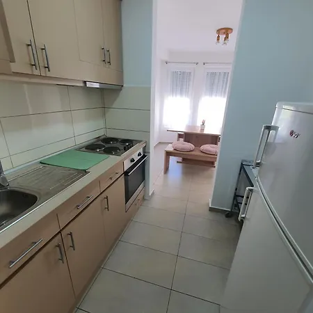 Апартаменты Dejzi - Daisy